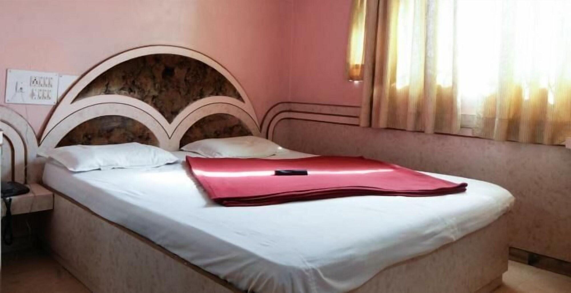 Hotel T.A.P. Paradise Bangalore Buitenkant foto