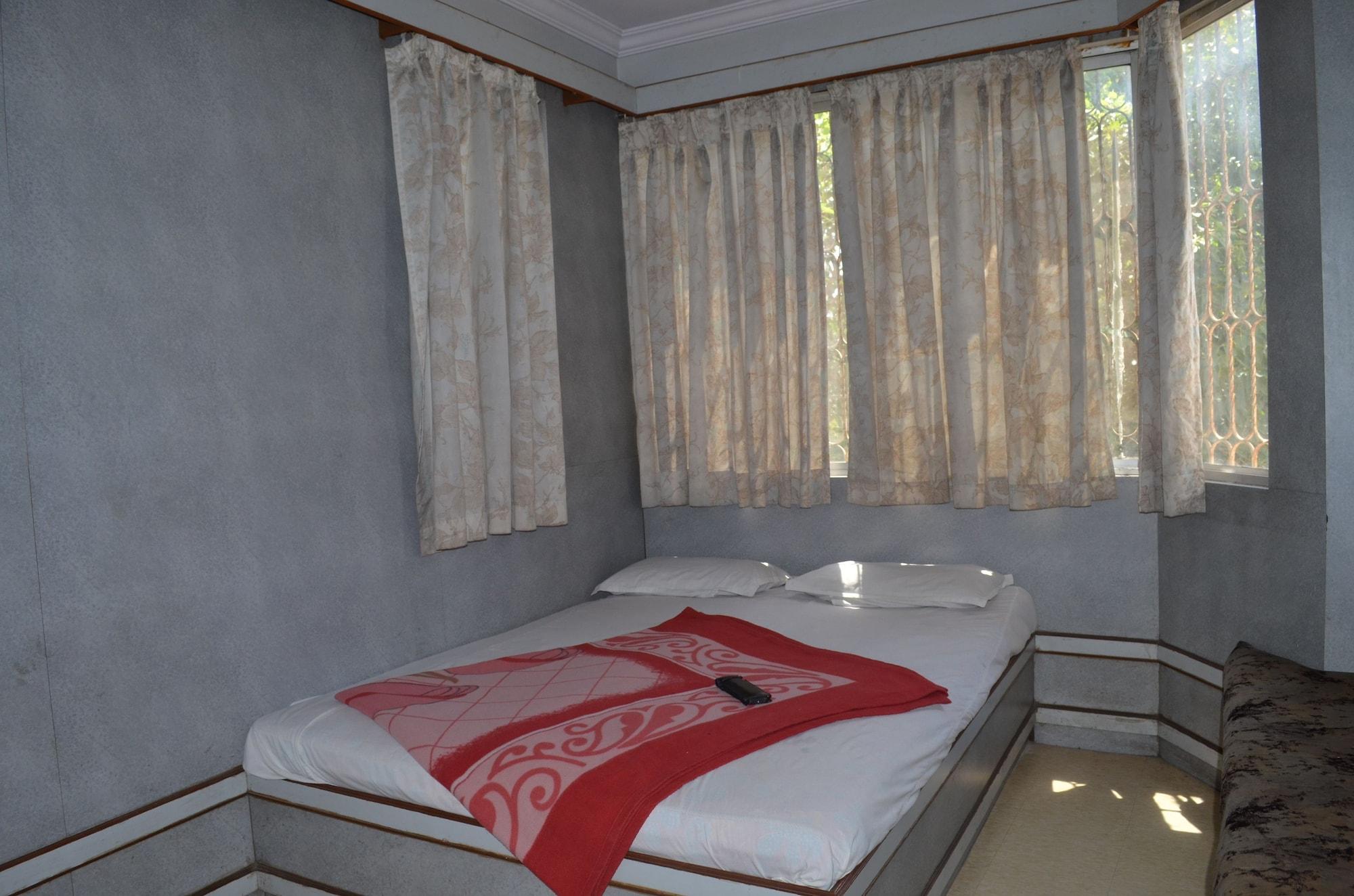 Hotel T.A.P. Paradise Bangalore Buitenkant foto